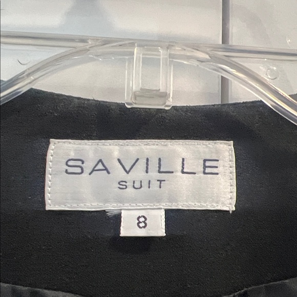 Saville Women's Elegant Black Blazer - Picture 2 of 6